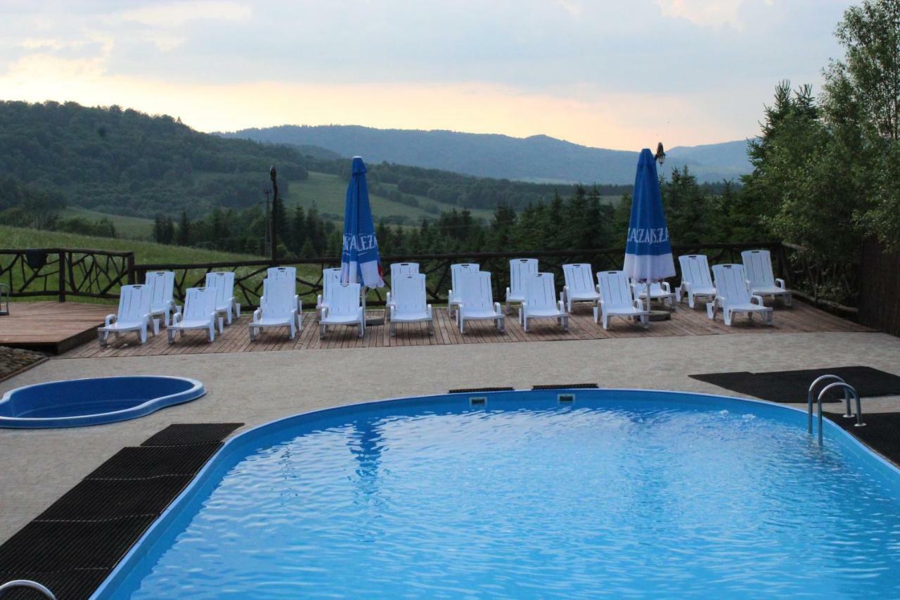 Bieszczadzkie Wrota Lasu Hotell Steznica  Exteriör bild